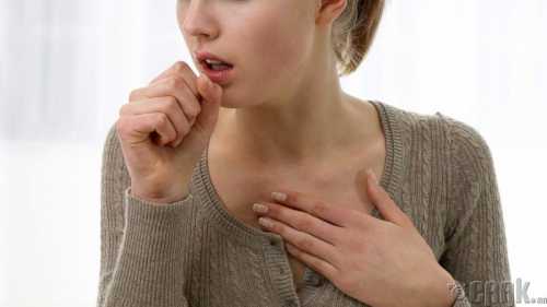 Почему возникает першение в горле и сухой кашель,